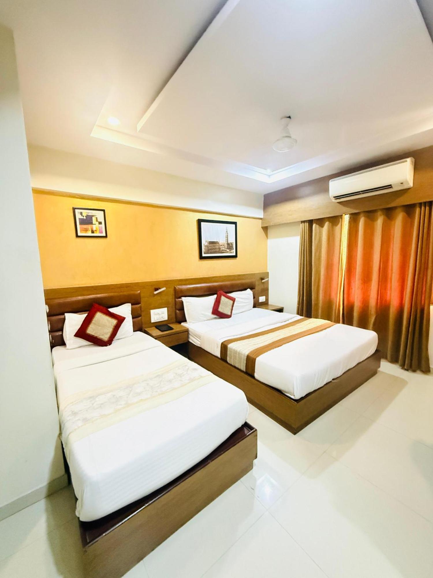 Hotel Crystal Luxury Inn- Bandra Mumbai Dış mekan fotoğraf
