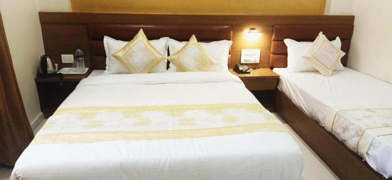 Hotel Crystal Luxury Inn- Bandra Mumbai Dış mekan fotoğraf