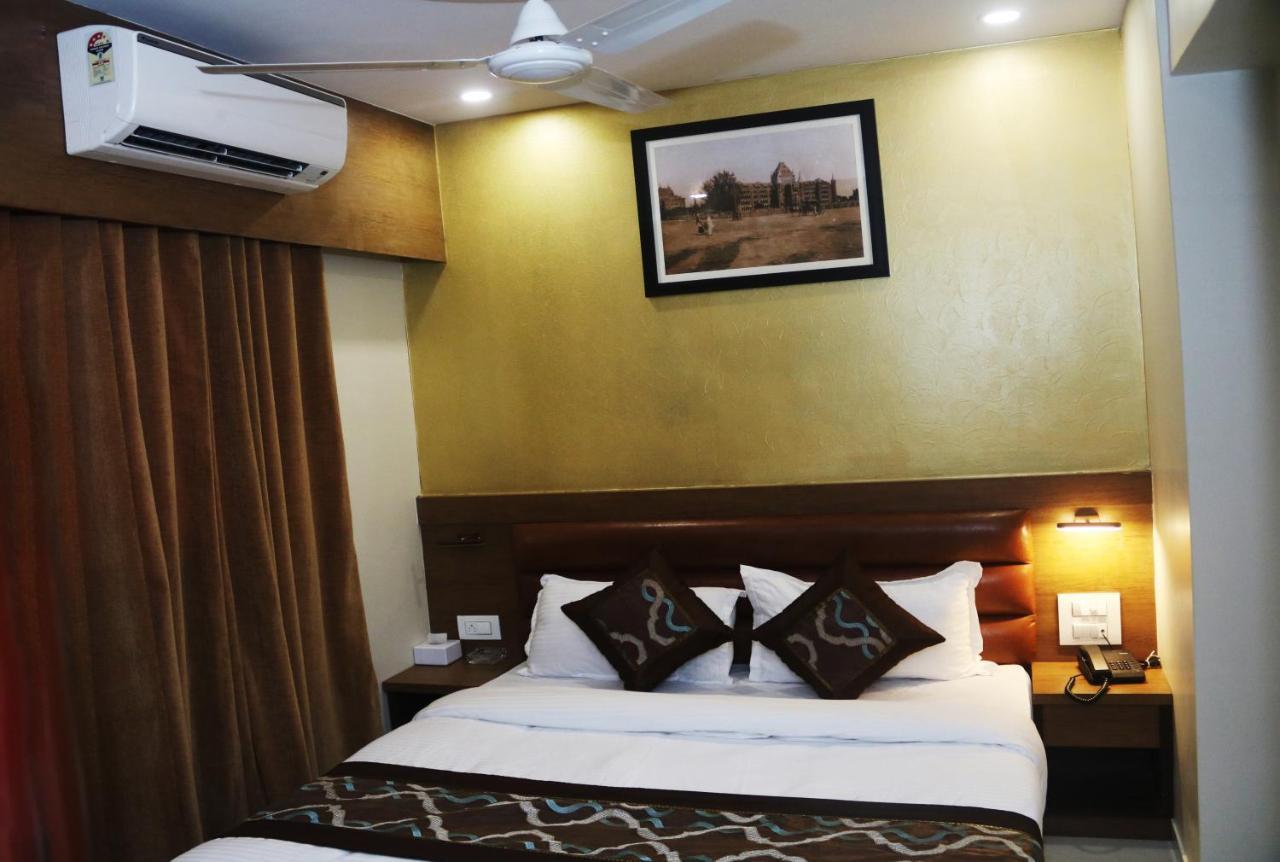 Hotel Crystal Luxury Inn- Bandra Mumbai Dış mekan fotoğraf